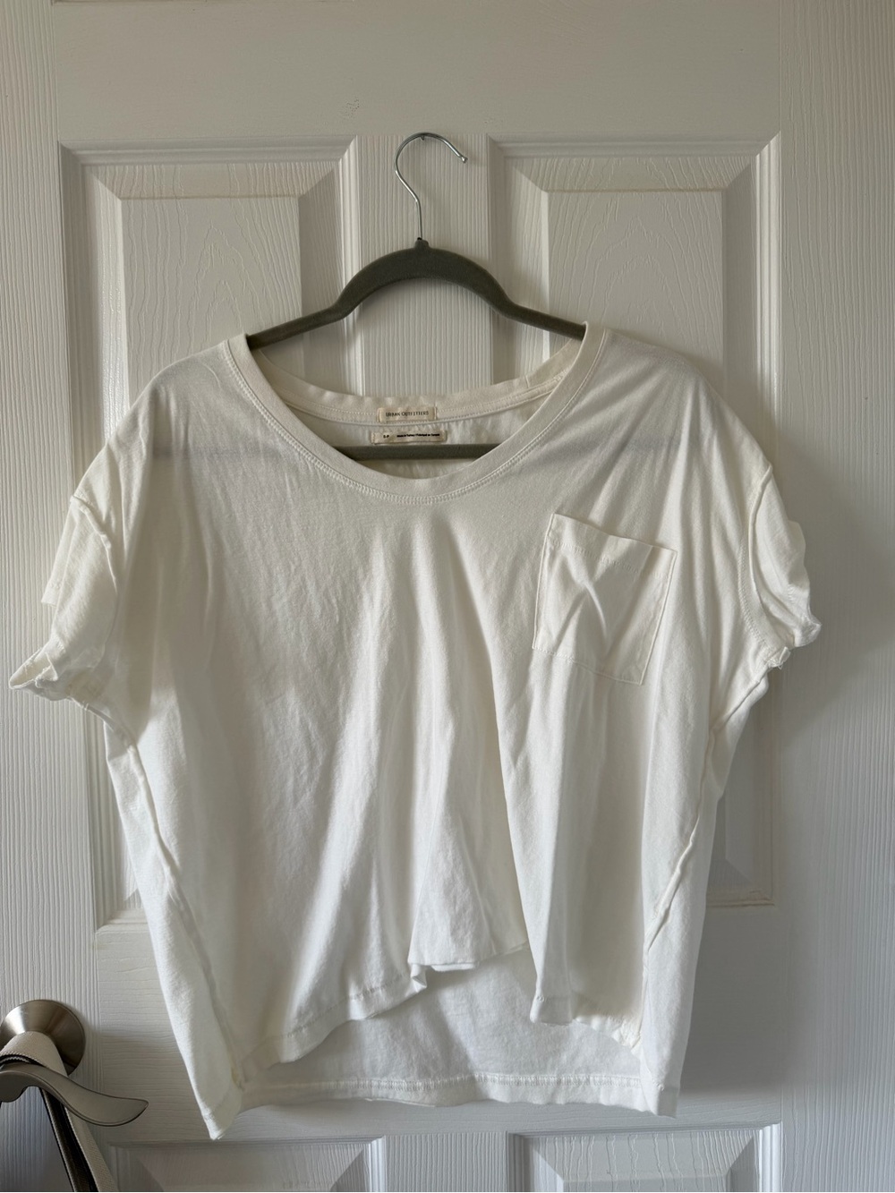 white tshirt!